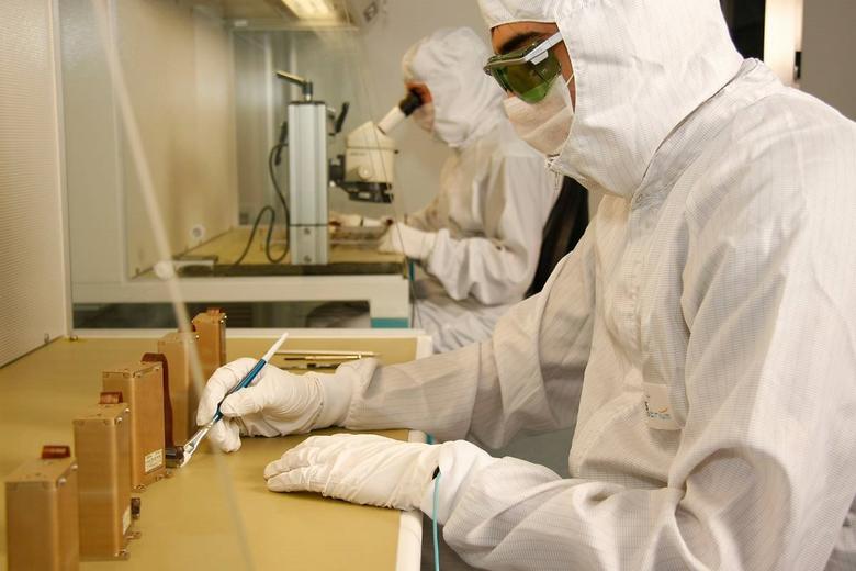 ISO 5 Clean Room: Gaia PEM Integration 